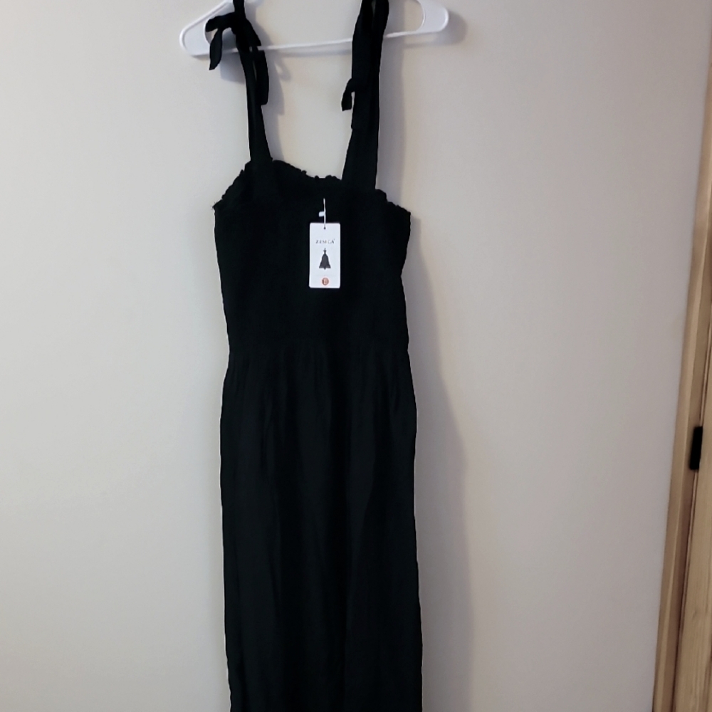 Aritzia Black Sleeveless Dress